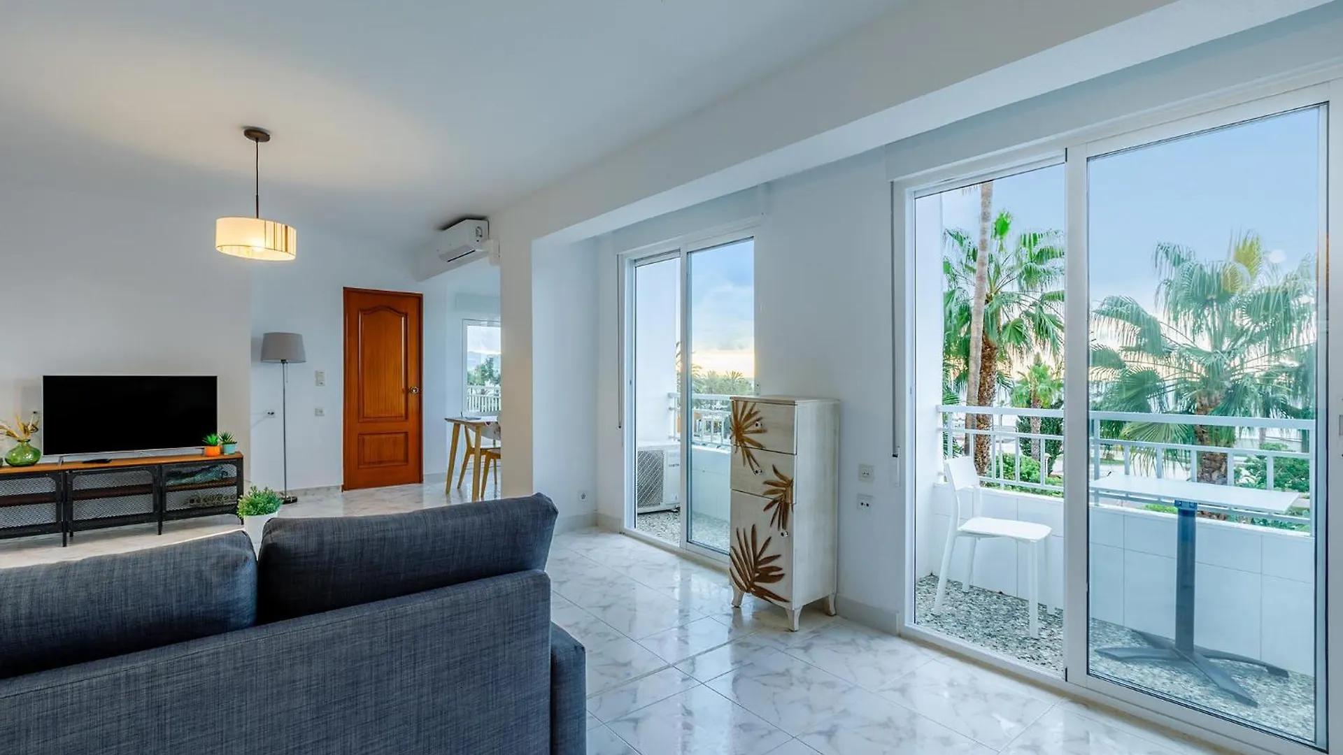 A&N Neptuno Torre Del Mar Apartment 0*,